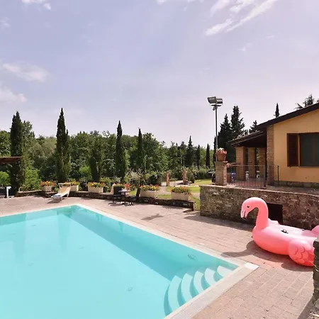 Rosamelia Villa *